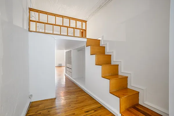 Rented by Bond New York | media 16