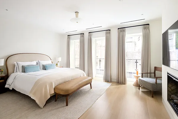 Sold by Compass | media 11