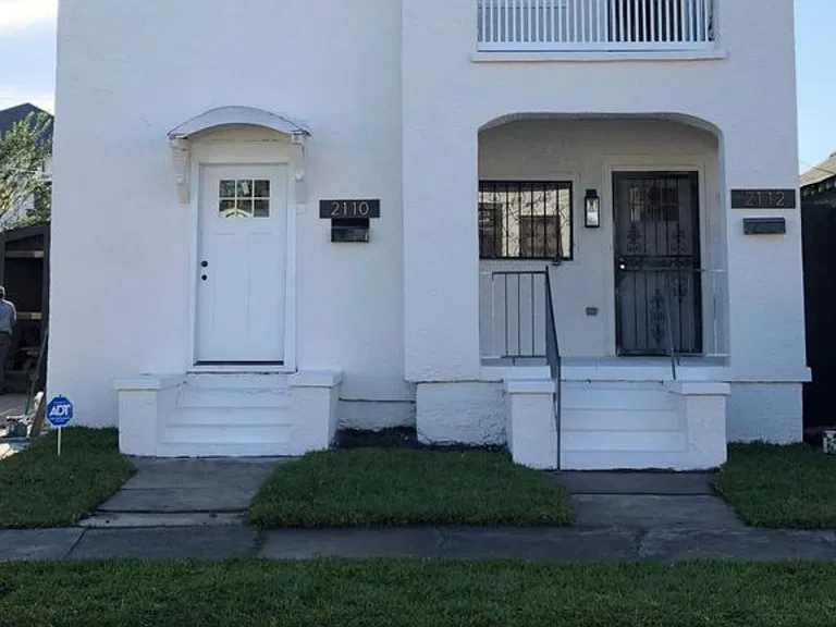 2112 Amelia St — Photo 1