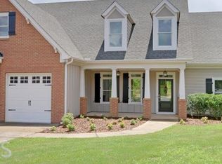 69 Lochmere Ln, Dawsonville, GA