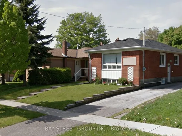 106 Wye Valley Rd, Toronto, ON M1P 2A8