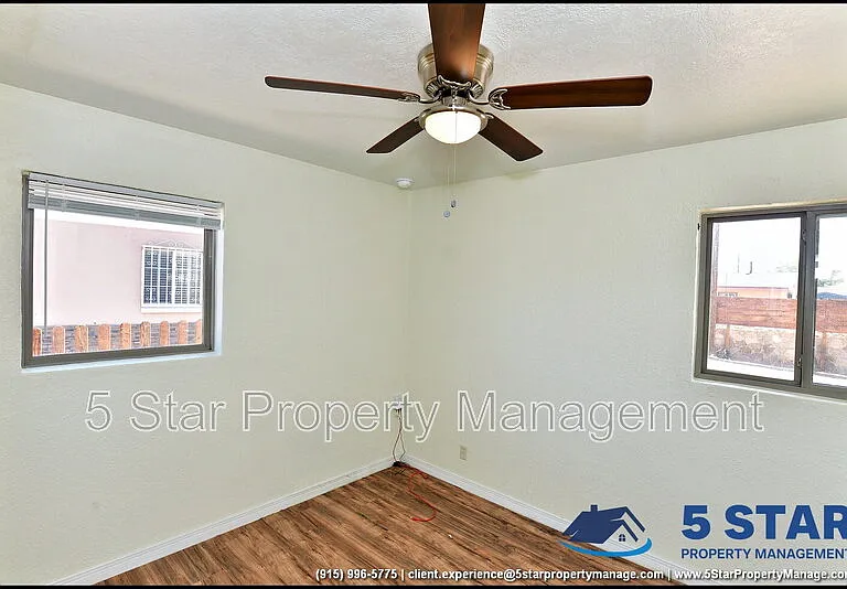 10324 Newport Dr — Photo 26