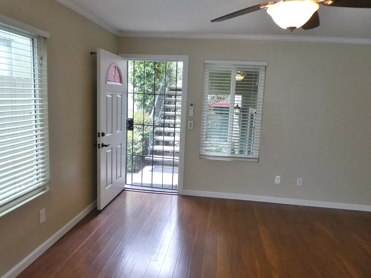 2 bed, 770 sqft, $2,795 — Photo 2