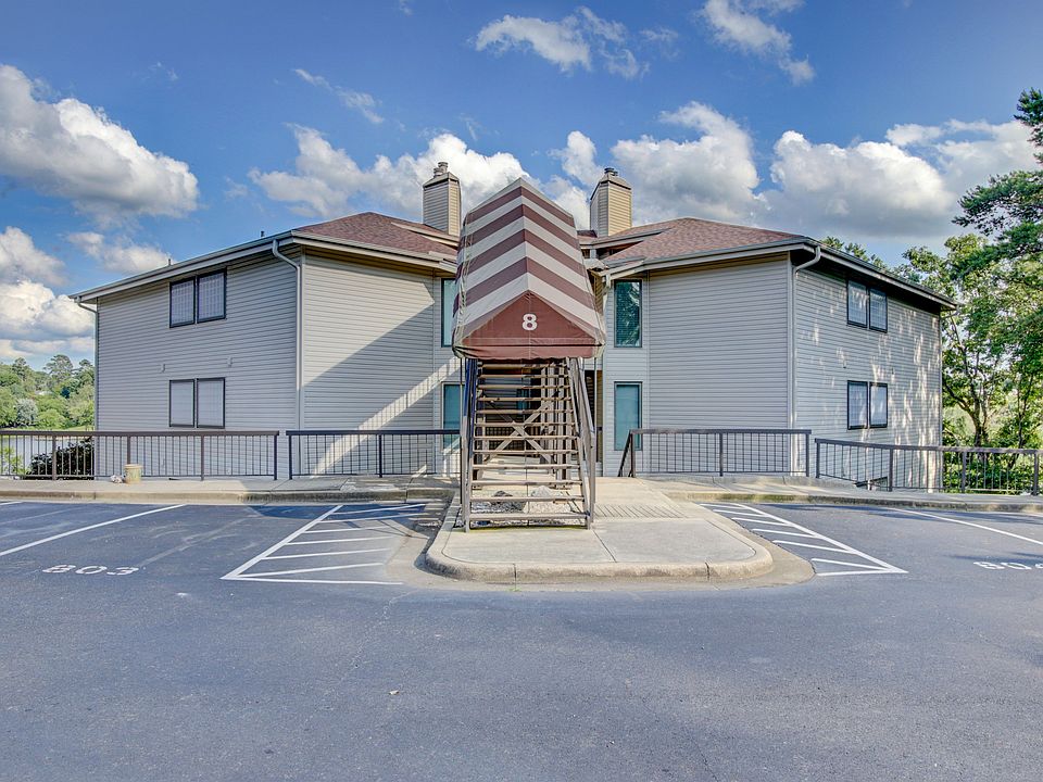 1st image of 101 Long Island Dr