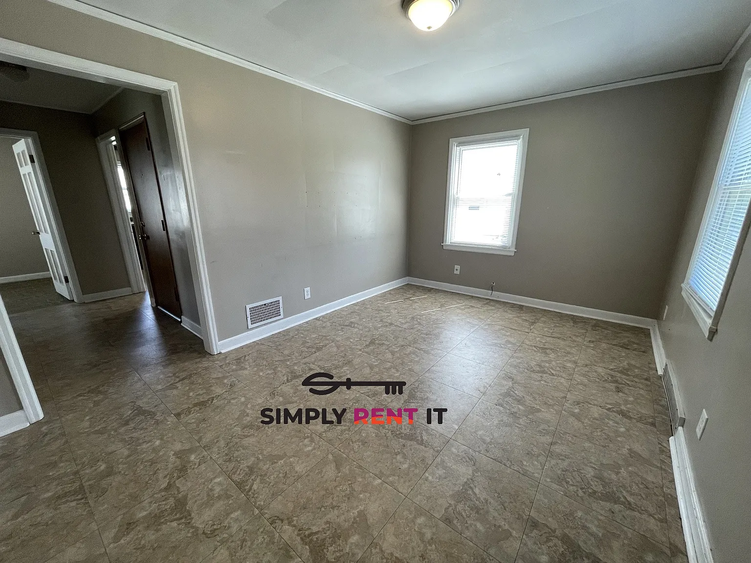 2 Bedroom | On Campus | Free Parking | Aug 1 — Photo 4