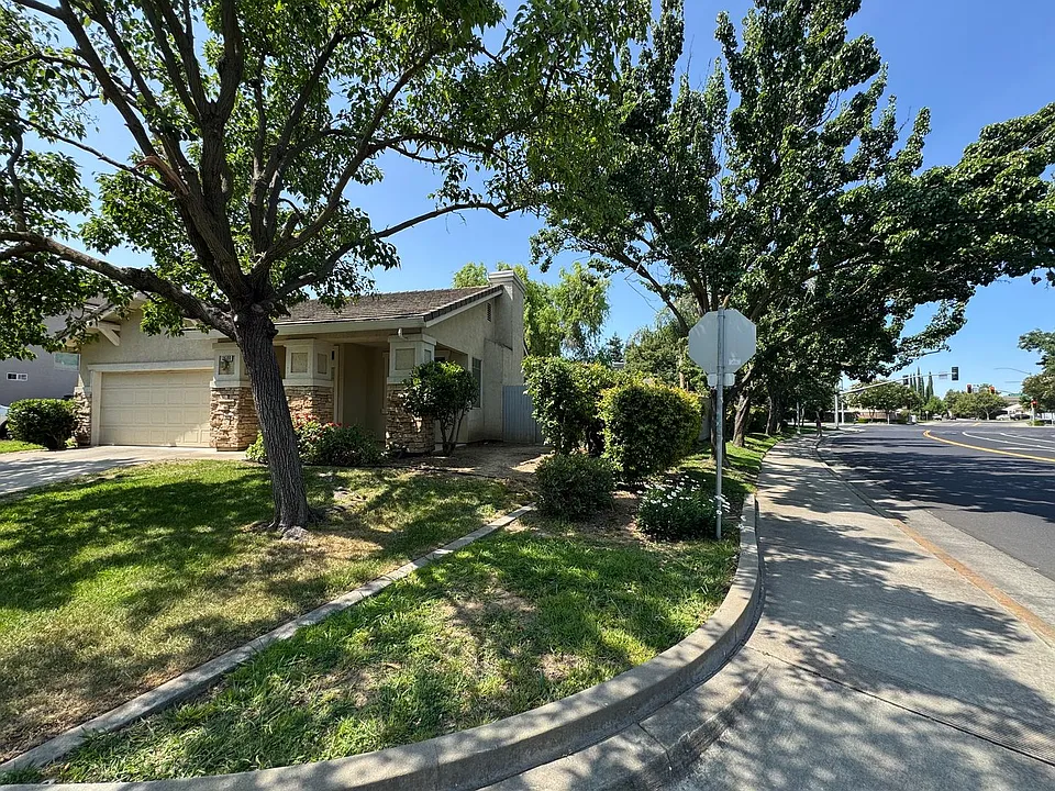 2500 Babson Dr