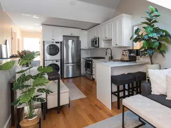 80 Bunker Hill St #3, Charlestown, MA 02129