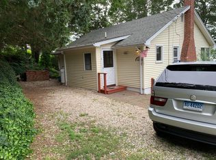 25 Ledge Rd, Niantic, CT 06357