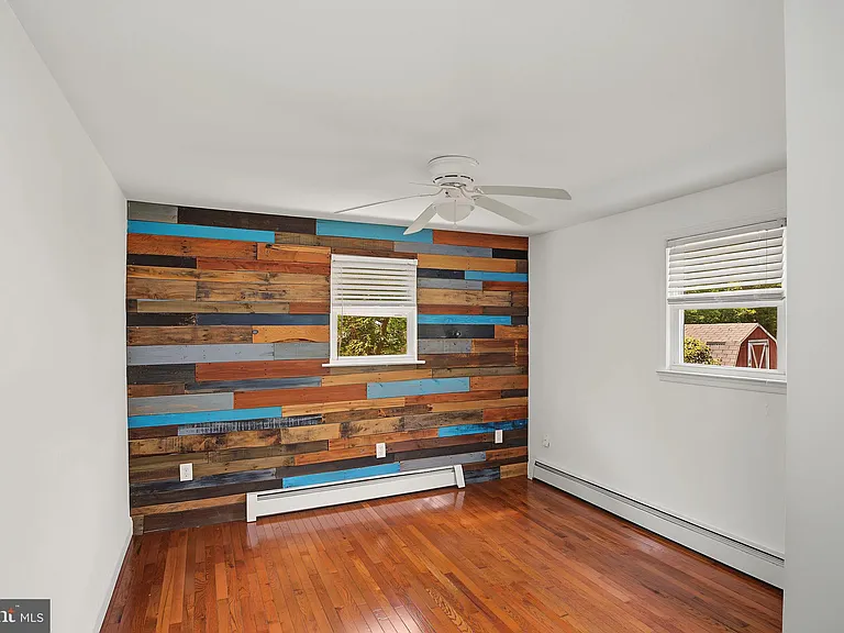 2315 English Creek Ave — Photo 10