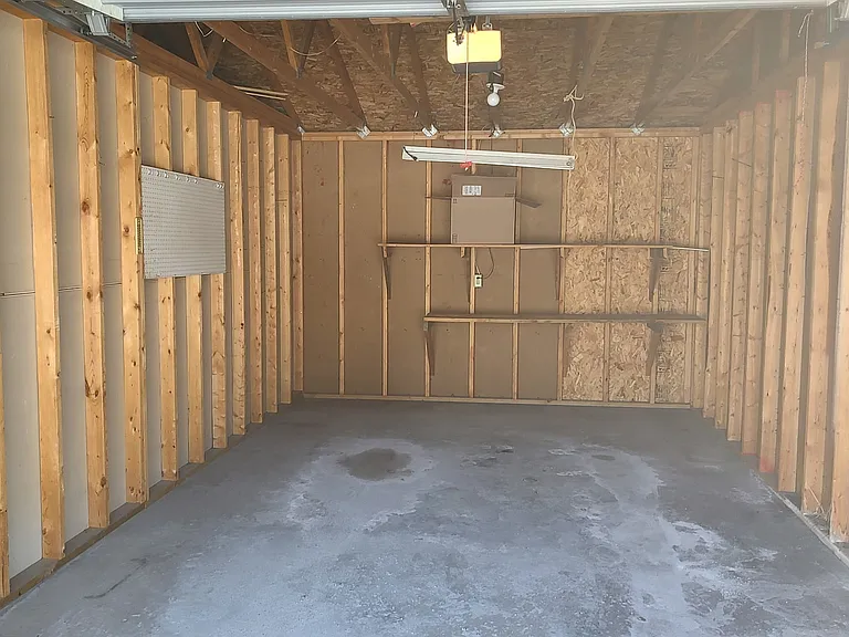 741 W 2nd St #2 — Photo 8