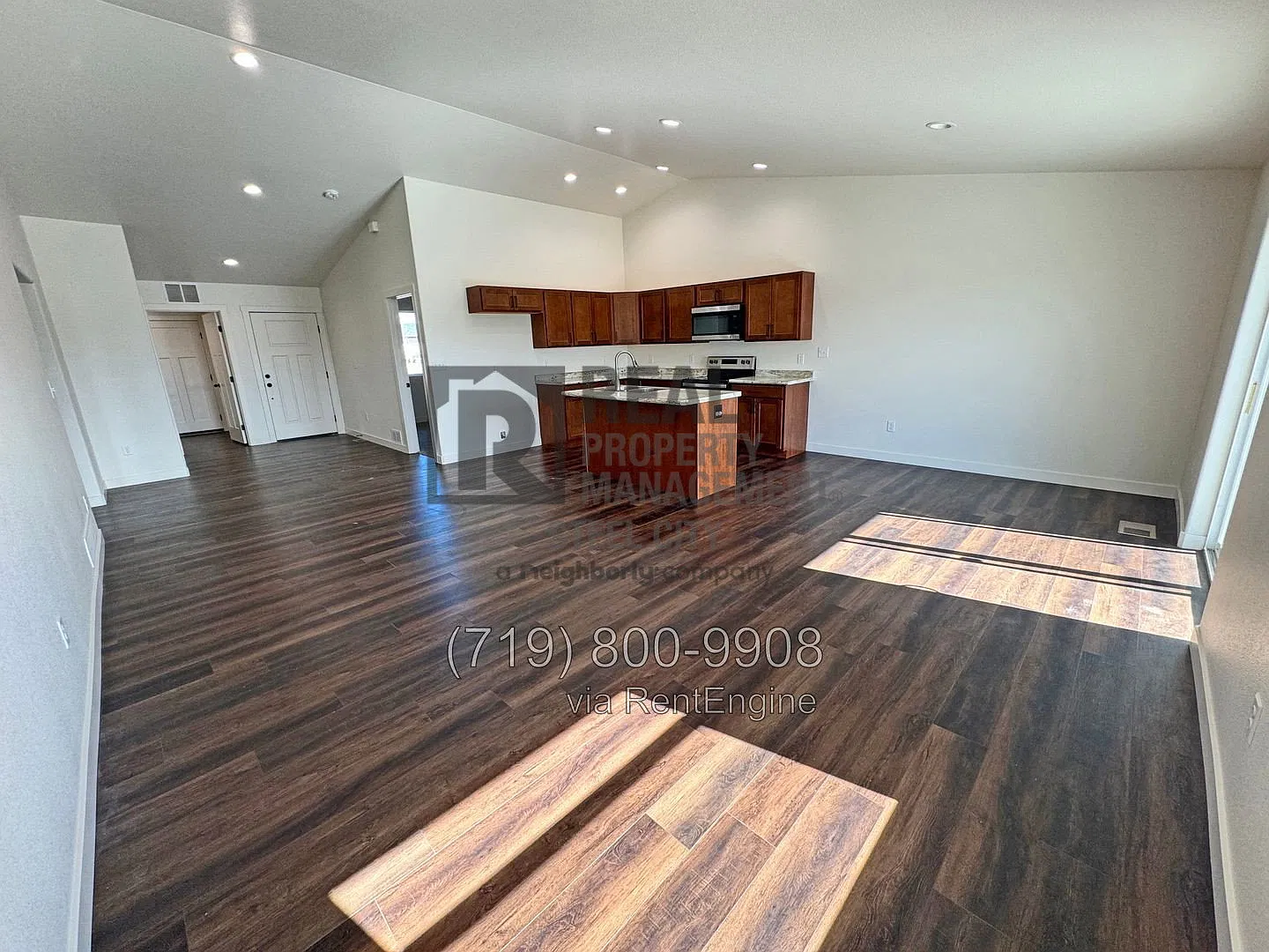 3 bed, 2.0 bath, 1632 sqft, $1,900 — Photo 4