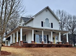 198 Mims Dr, Calhoun, GA 30701