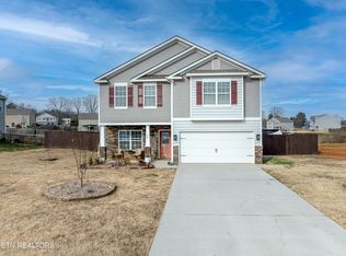 169 Cate Ln, Lenoir City, TN 37772