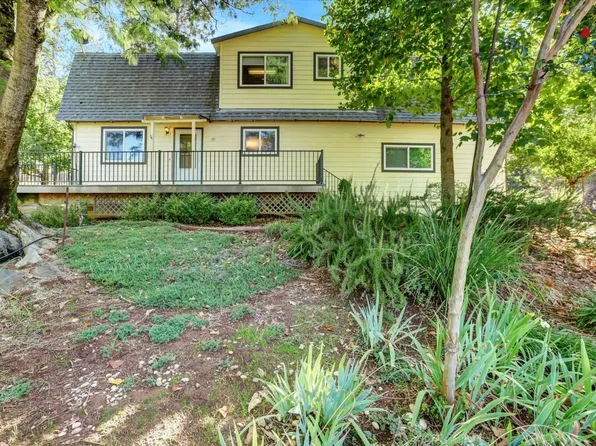 11212 King Arthurs Ct, Rough And Ready, CA 95975