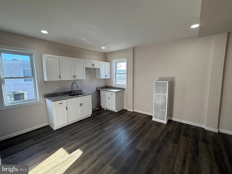 2537 E Auburn St #2 — Photo 7