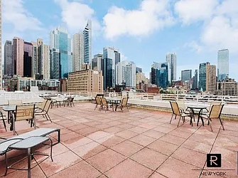 Rented by R New York