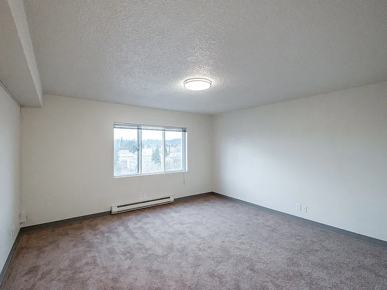 Patterson Tower — Photo 11
