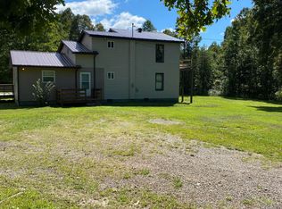 1586 Bachman Rd, Fayetteville, WV 25840