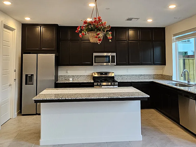 Knights Valley Ln — Photo 32