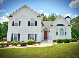 8595 Foxridge Dr, Winston, GA 30187