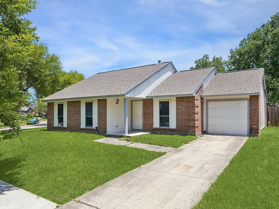 1st image of 22738 Millgate Dr