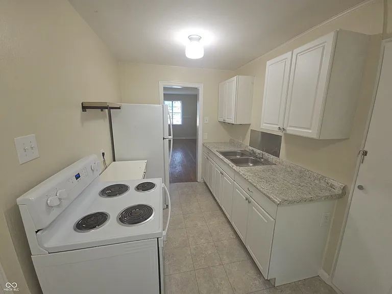 67 W Westfield Blvd — Photo 6