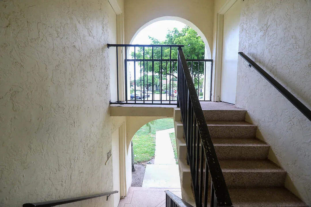 2 bed, 2.0 bath, 1115 sqft, $1,850 — Photo 3