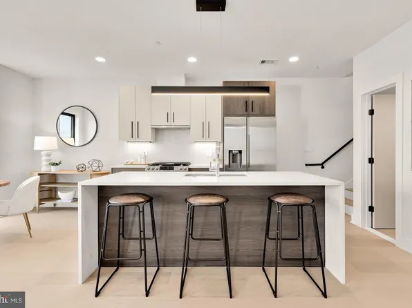 3934 14th St NW #404, Washington, DC 20011