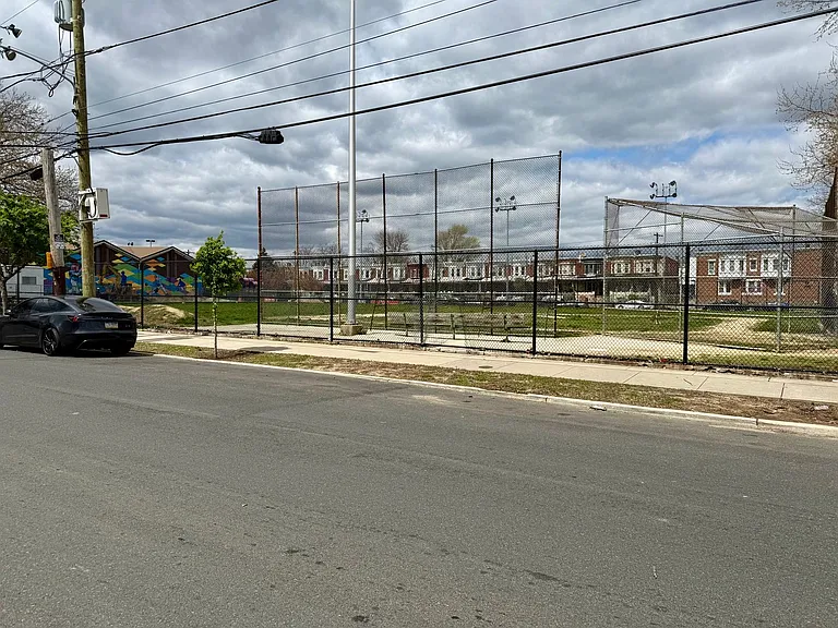 800 South 55th — Photo 9