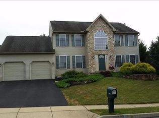 3302 Pequot Dr, Sinking Spring, PA 19608