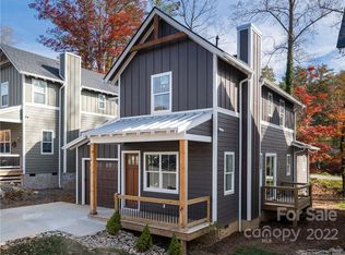 20 Phillip Ln, Arden, NC 28704