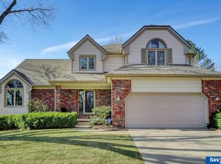 5741 Culwells Rd, Lincoln, NE 68516