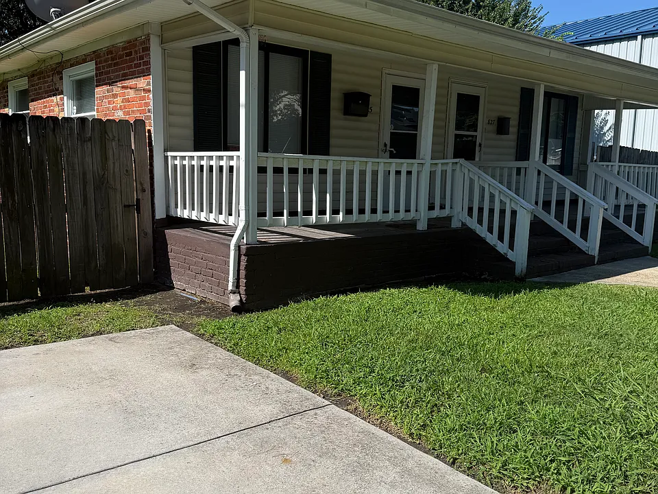 825 Argyle St #825