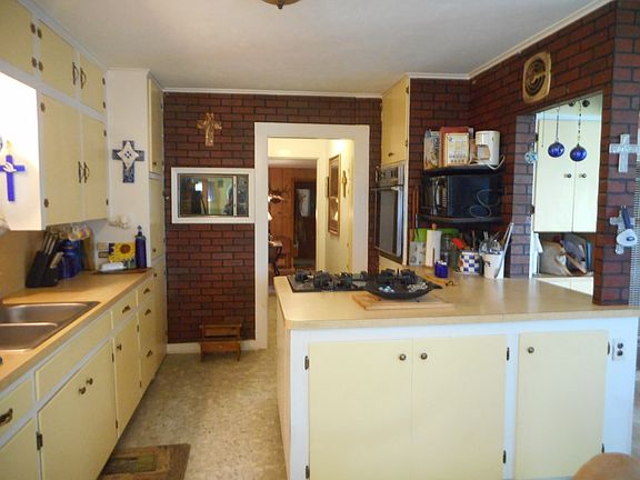 5th image of 216 N Doughty St