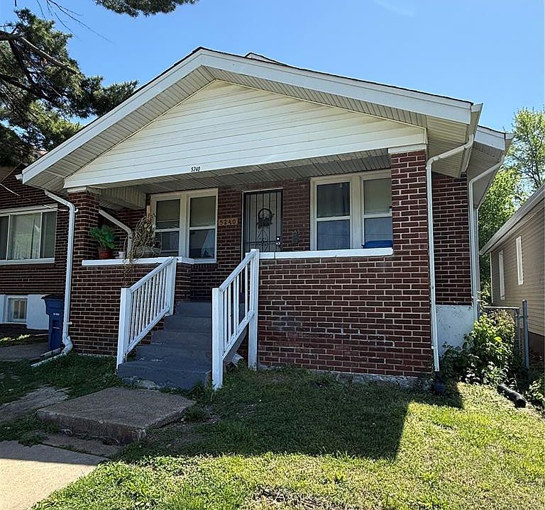 2nd image of 5240 Helen Ave