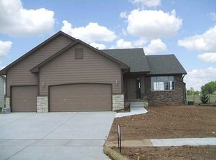 10614 E Zimmerly St, Wichita, KS 67207