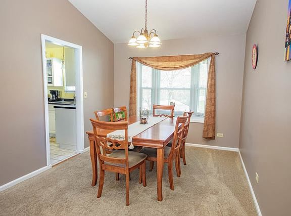 4th image of 406 Kensington Dr