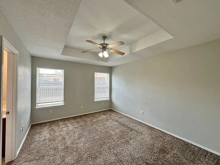 2810 Bastion Loop — Photo 19