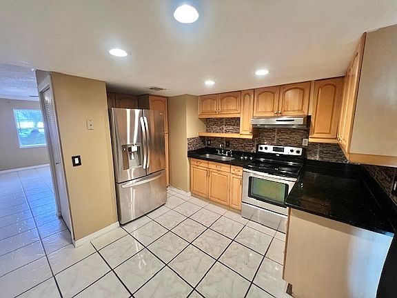 5th image of 44 Las Brisas Ct