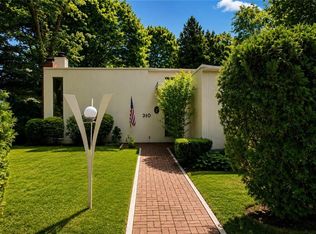 310 Spencer Ave #2818, East Greenwich, RI 02818