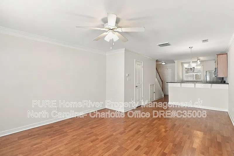 2 bed, 2.0 bath, 966 sqft, $1,499 — Photo 3