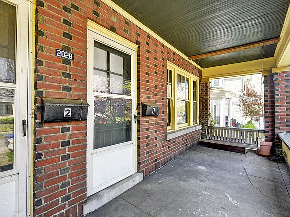 4th image of 2028 Bonnycastle Ave