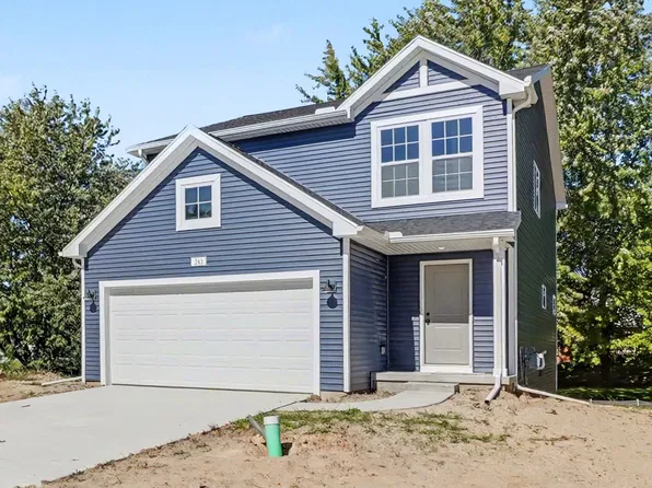383 Pinery Ln, Fremont, MI 49412