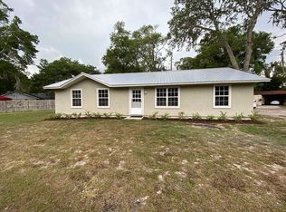 2204 Silver Lake Dr, Palatka, FL 32177