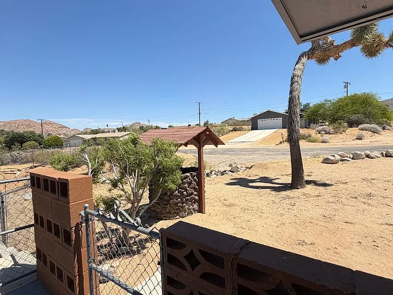 61606 Adobe Dr — Photo 14