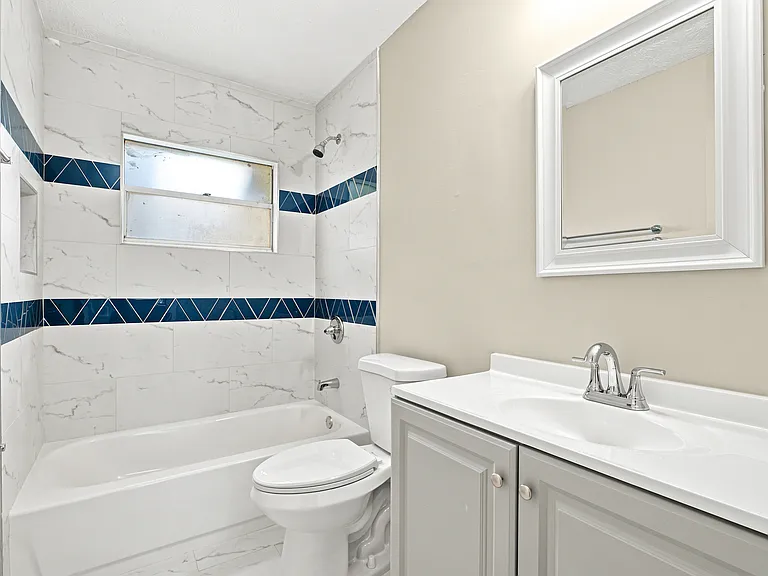 7218 Zapata Dr — Photo 17