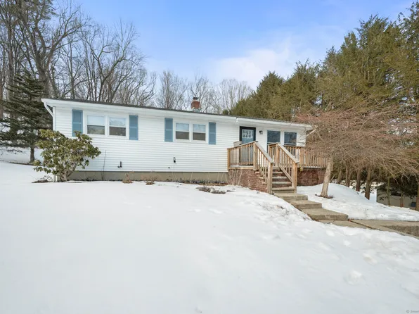 15 Kennedy Drive, Litchfield, CT 06778