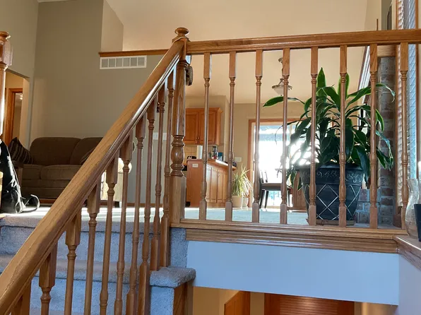 3714 S 202nd Ave, Omaha, NE 68130