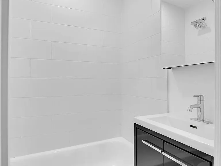 15 Thorburn Ave #204 — Photo 11
