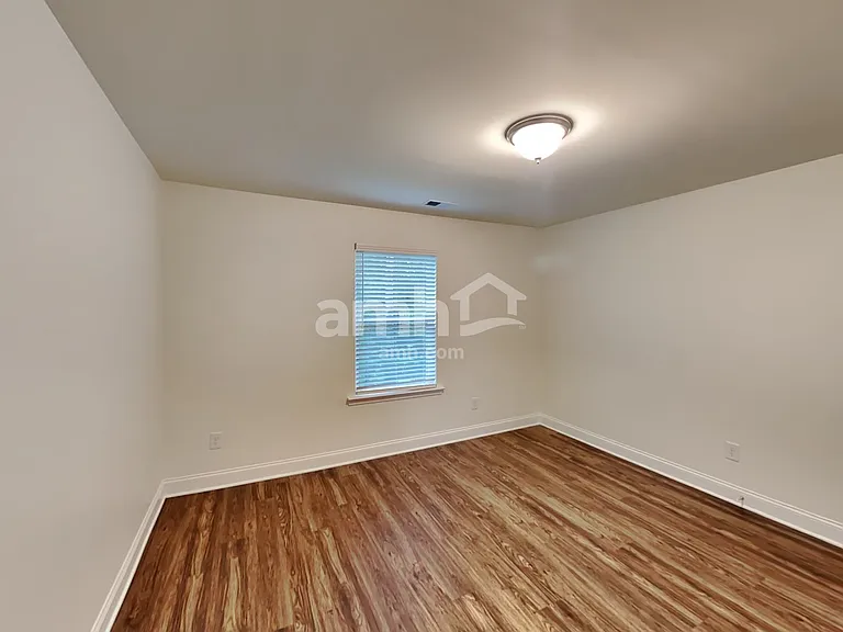 574 Slew Dr — Photo 21
